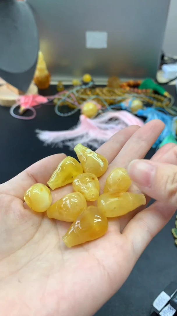 未镶嵌琥珀珠宝奇石698多样性发其一默认有瑕