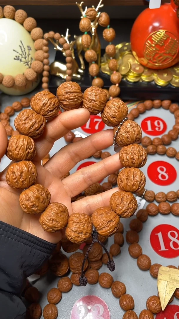 手串文玩核桃变***觉珊瑚磨盘
