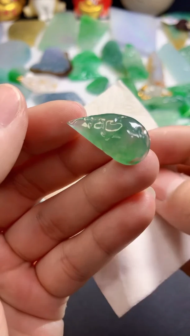 【闪购商品】翡翠吊坠(不含链)未镶嵌487