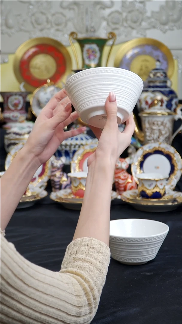 骨瓷婷婷中古器物如图所示93