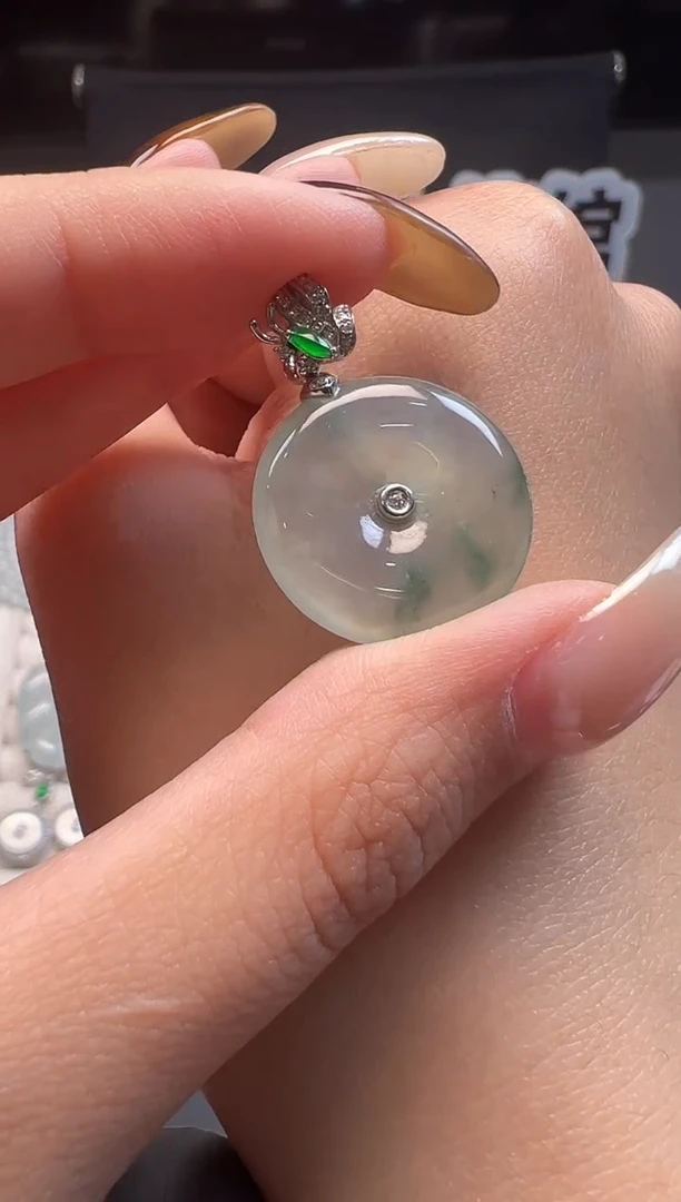 吊坠(不含链)18K金镶嵌翡翠缅甸珠宝严选