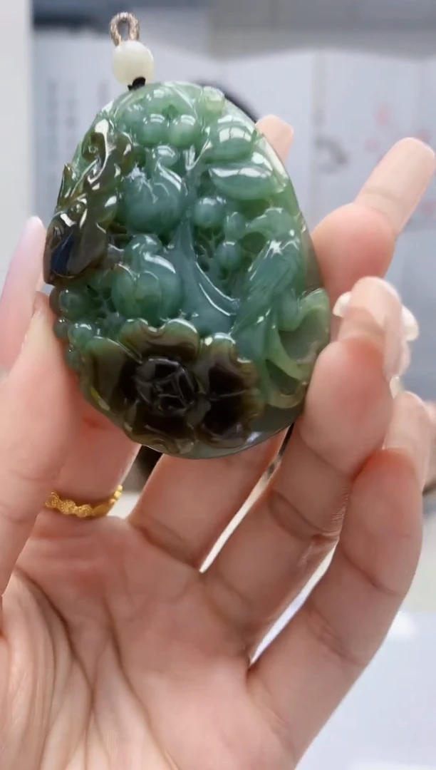 【闪购商品】定制翡翠未镶嵌0405lr-毛货挂件38