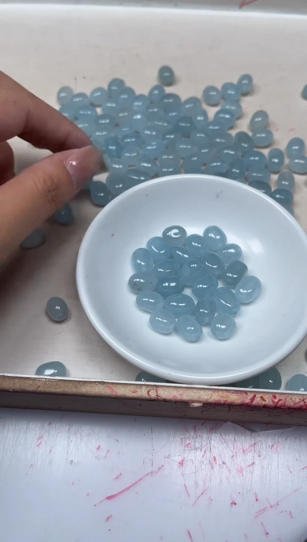 散珠未镶嵌水晶B87 海蓝 随型20个9.9元