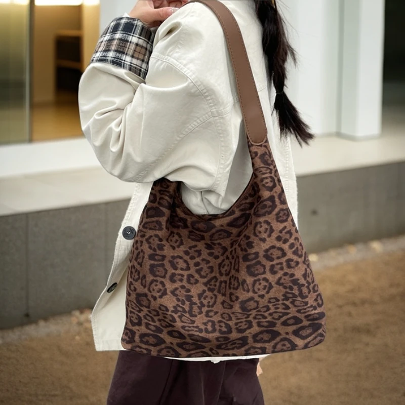 简约复古休闲通勤托特包大容量豹纹包包女2025新款时尚百搭单肩包