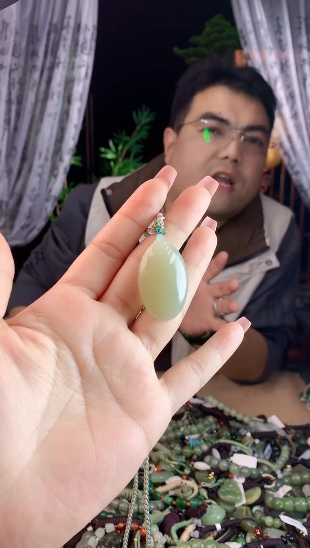 【闪购商品】和田玉挂件未镶嵌多样性发货拍一发一