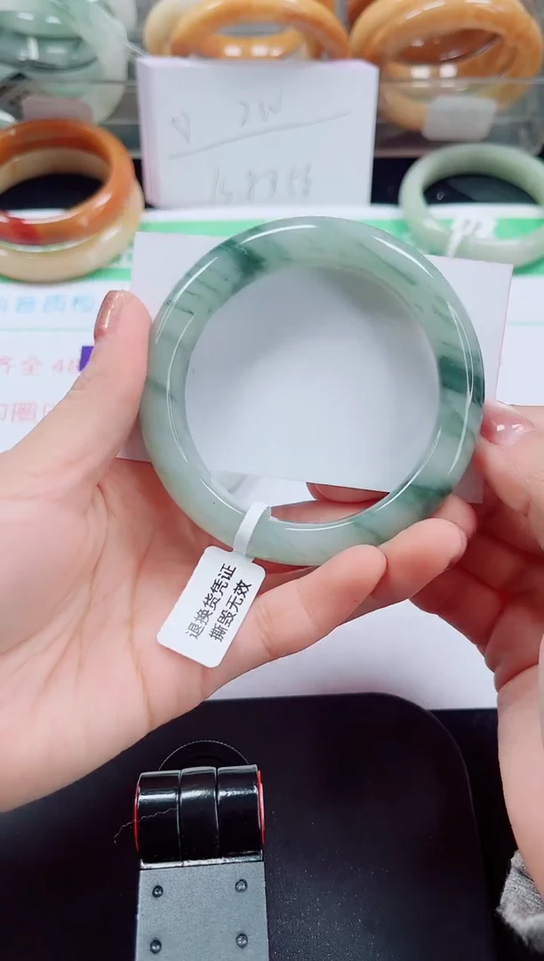 未镶嵌手镯石英质玉245-57/58