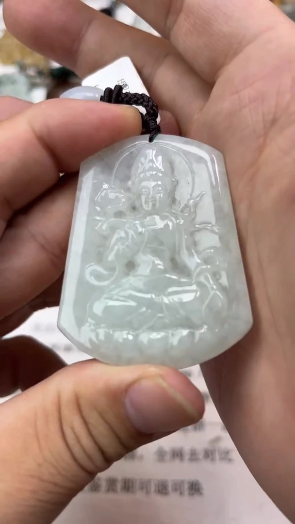 颈饰未镶嵌翡翠伤***。天然翡翠