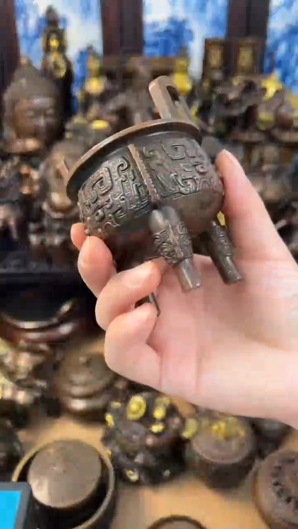 诚信经营  铜器摆件