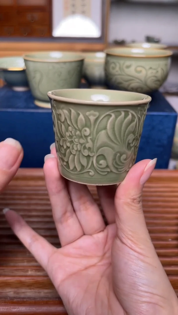 瓷器耀州窑金银花主人杯 微瑕