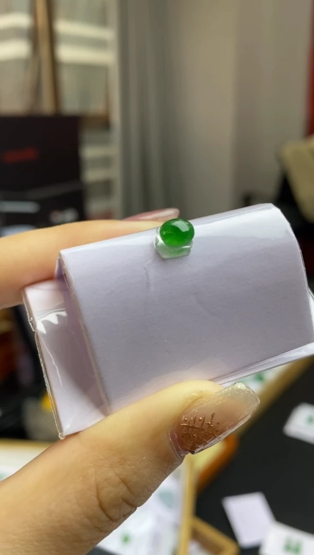 【闪购商品】定制翡翠未镶嵌翡翠毛货~