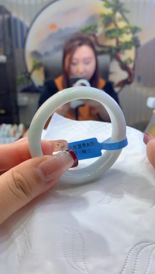 【闪购商品】翡翠手镯未镶嵌00009745