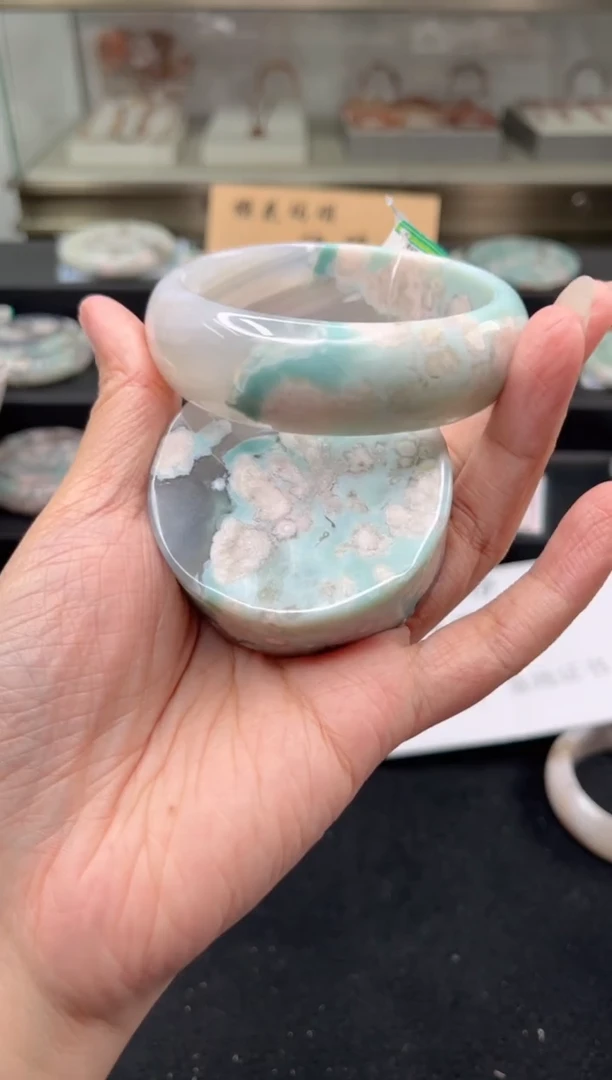 未镶嵌手镯石英质玉61圈口（赠品镯心）2s9127