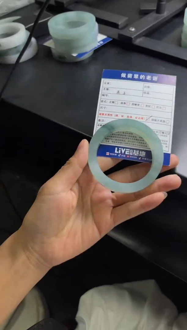 未镶嵌手镯定制翡翠可****t定制手镯不退不换
