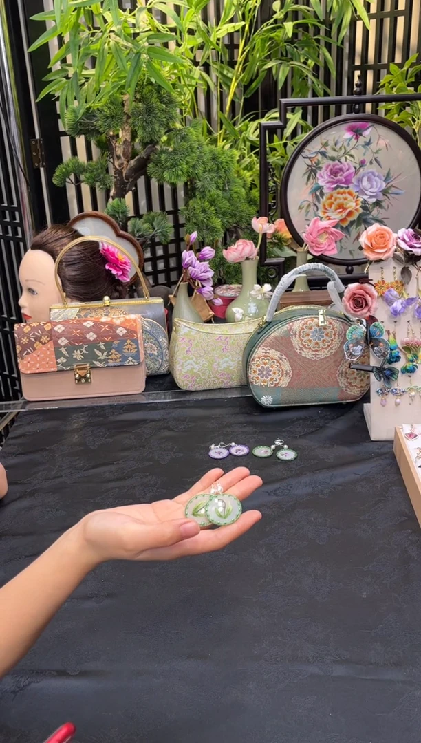 织绣Y****e非遗手工绒花饰品