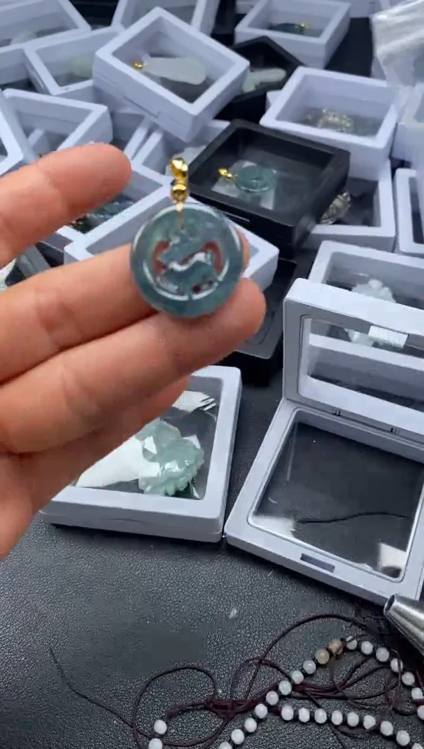 吊坠(不含链)未镶嵌翡翠3731