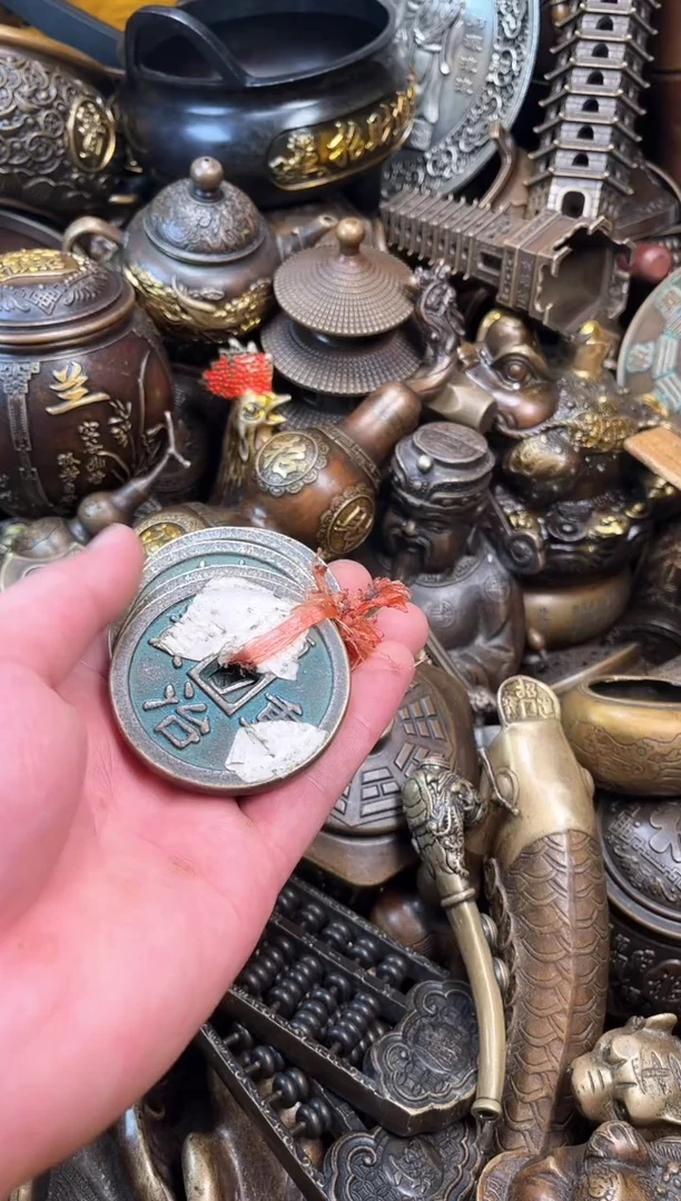 精美铜器点击下单