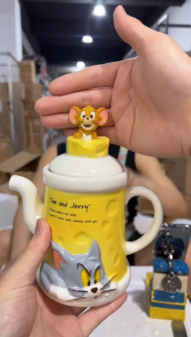 瓷片原盒猫和老鼠奶酪茶壶