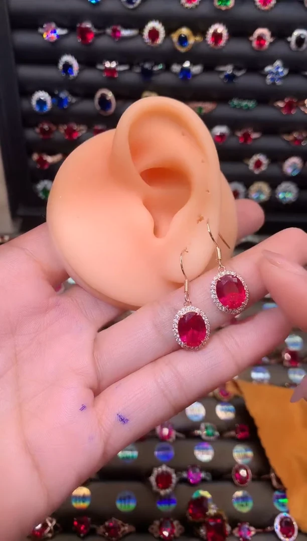 【闪购商品】红宝石耳饰银S925镶嵌1