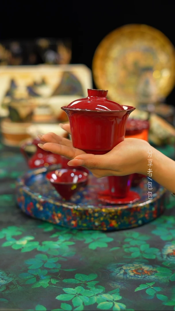 【闪购商品】故宫红············马蹄盖碗