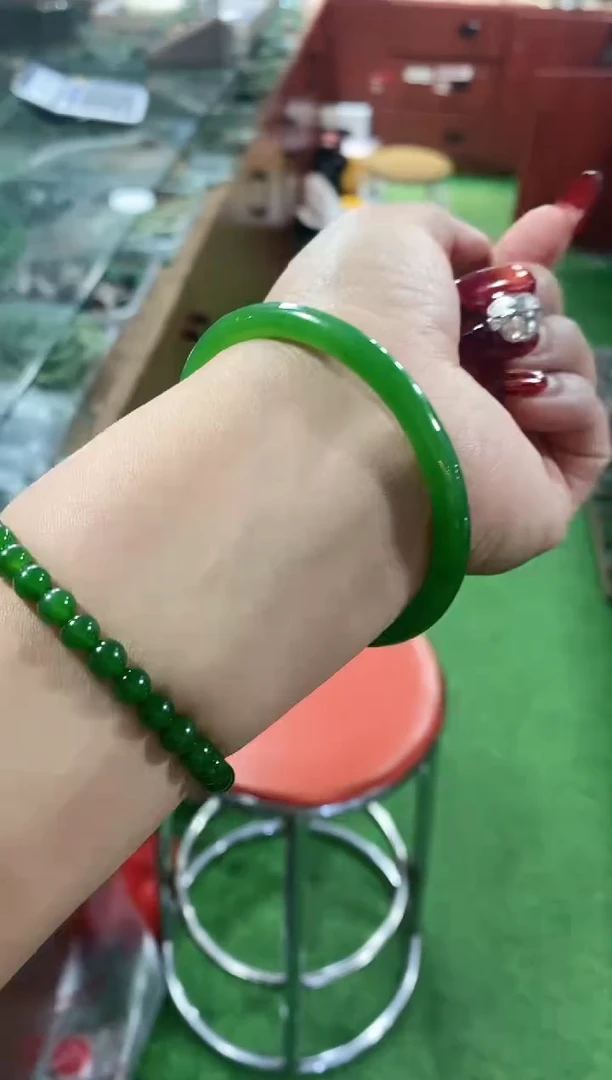 未镶嵌手镯和田玉57