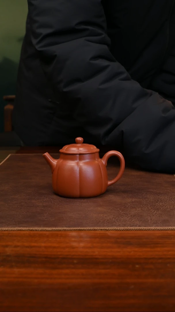 【闪购商品】紫砂茶壶朱泥言心150cc