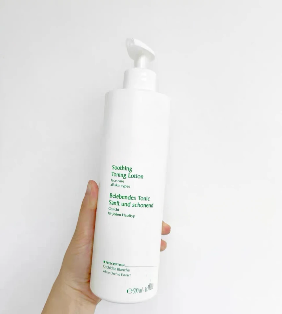 m-洁面爽肤水好用水乳刷