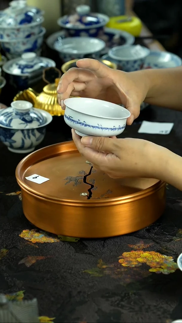 景德镇手绘瓷器放漏场
