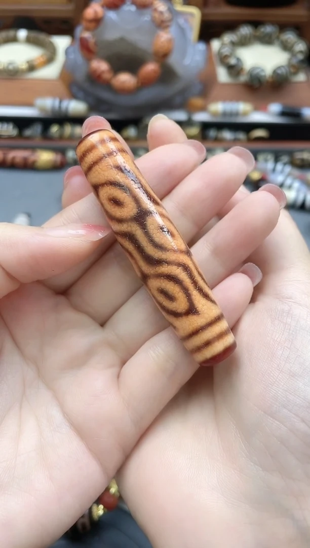 未镶嵌珠珠玛瑙/玉髓可****?金蟾高品毕业凤九
