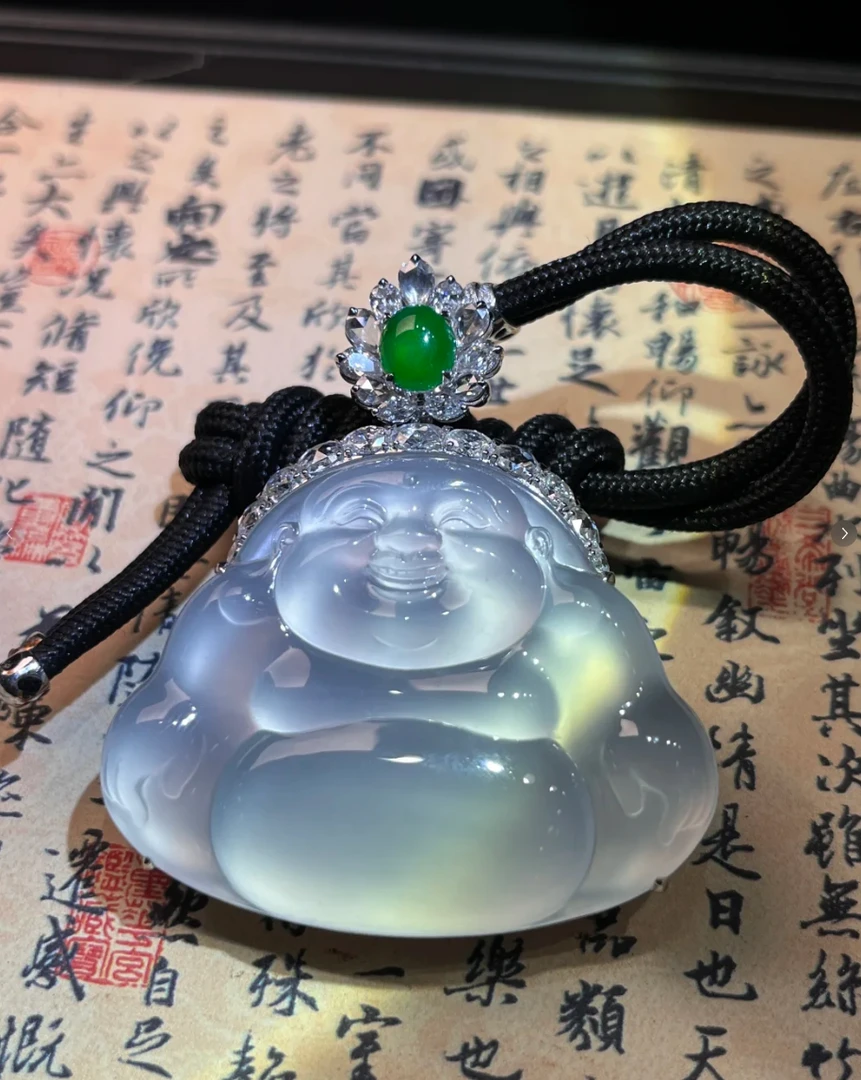 镶嵌天然A货翡翠佛公