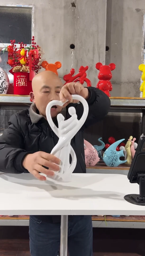 【闪购商品】摆件陶瓷摆件白色相拥一生