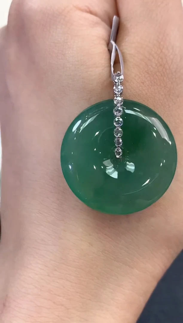 【闪购商品】翡翠吊坠(不含链)18K金镶嵌 B53