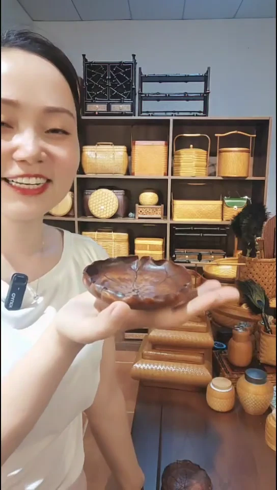 古色古香莲花壶承