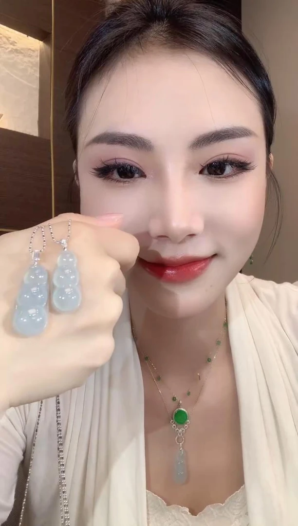 【云中意】18K金 翡翠豆子吊坠（不含链）- 多样性发一件ZJ