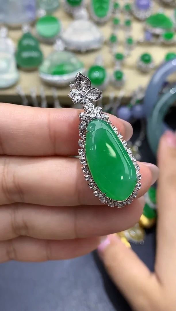 翡翠18K金镶嵌颈饰559-春日珠宝