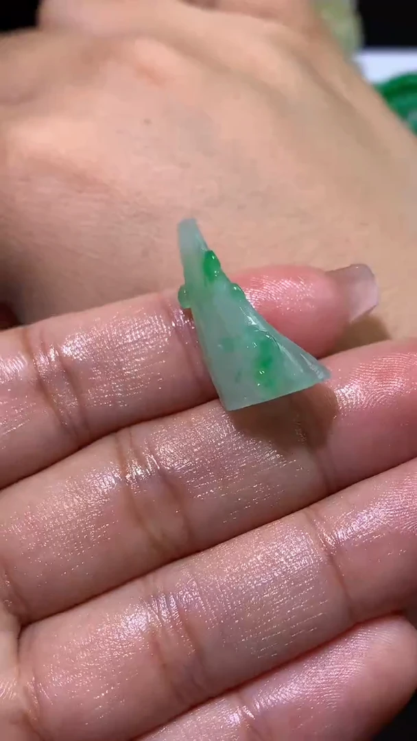 未镶嵌定制翡翠毛货