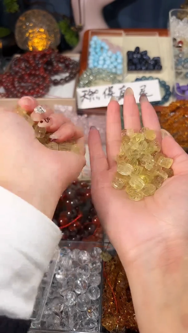 【闪购商品】水晶手串未镶嵌黄水晶貔貅一个宽卡约8