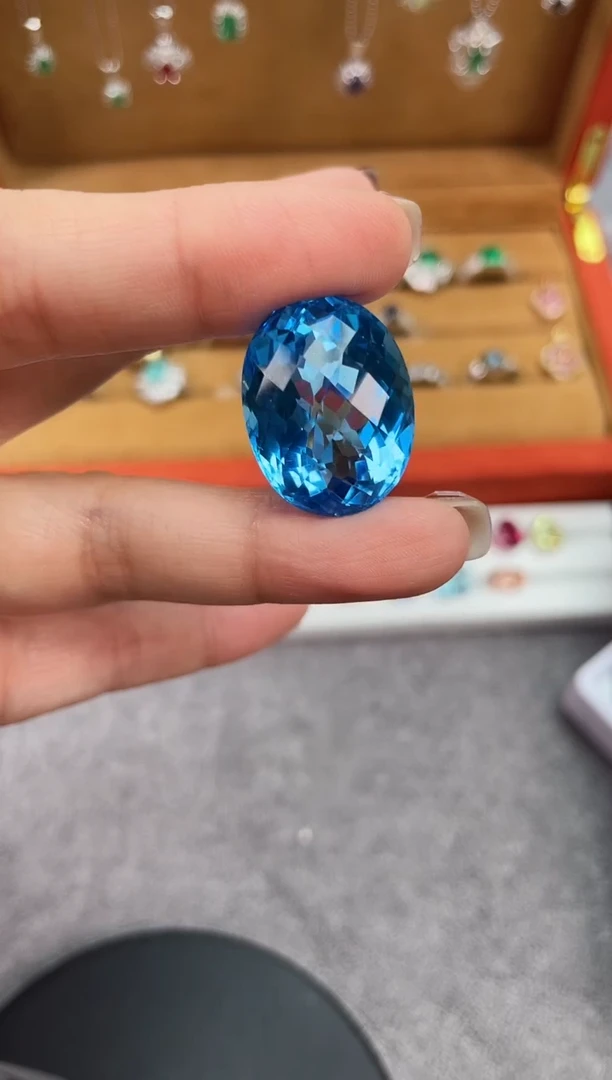 【闪购商品】托帕石裸石未镶嵌37.77ct裸石