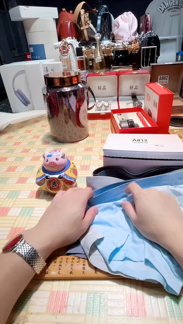 瓷片瓷器 库房到期 全部地板价@@1