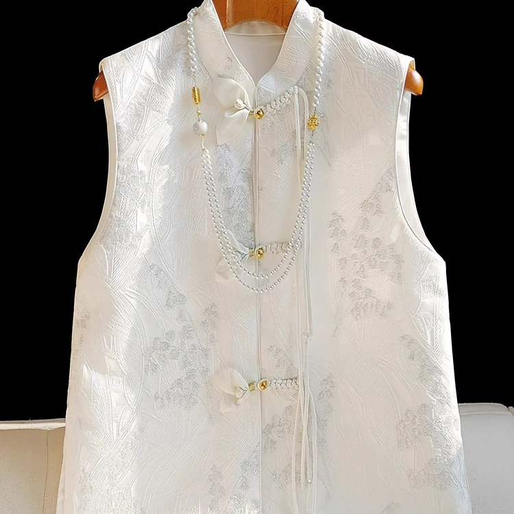 国风复古立体浮雕提花新中式马甲背心女春秋新款别致盘扣国潮上衣
