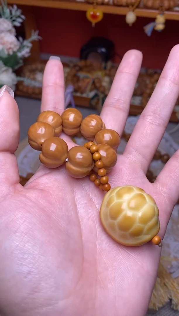 把件猴头核桃全品无暇屁桃➕大富甲手捻