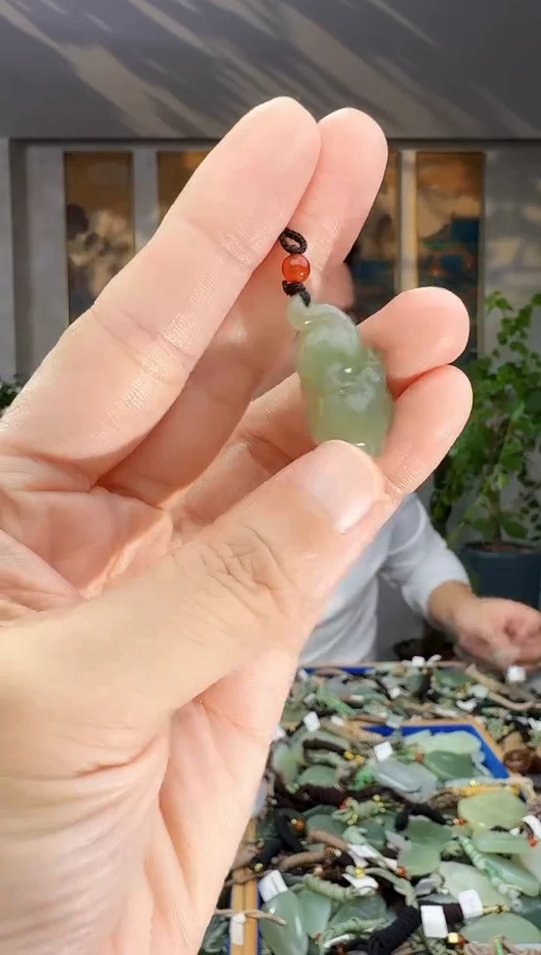 未镶嵌和田玉挂件拍一发一