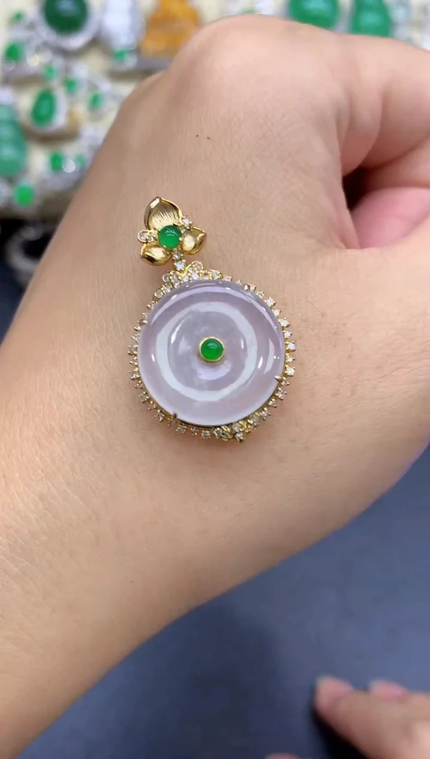 颈饰18K金镶嵌翡翠128-中国好珍宝