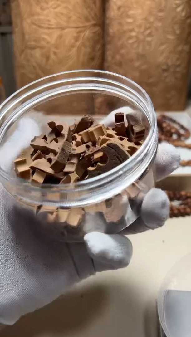 【闪购商品】檀香木其他黑肉级别碎料50g