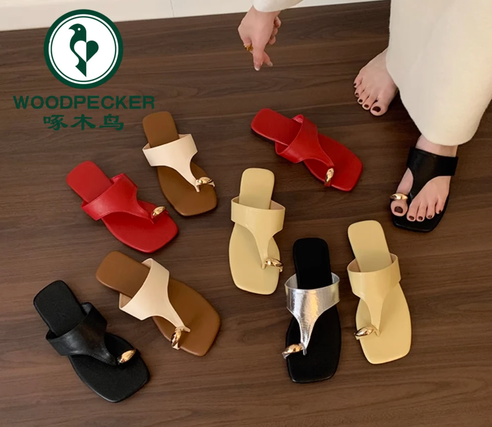 啄木鸟韩版时尚软底软面平底人字拖鞋女夏外穿银色夹趾凉拖罗马