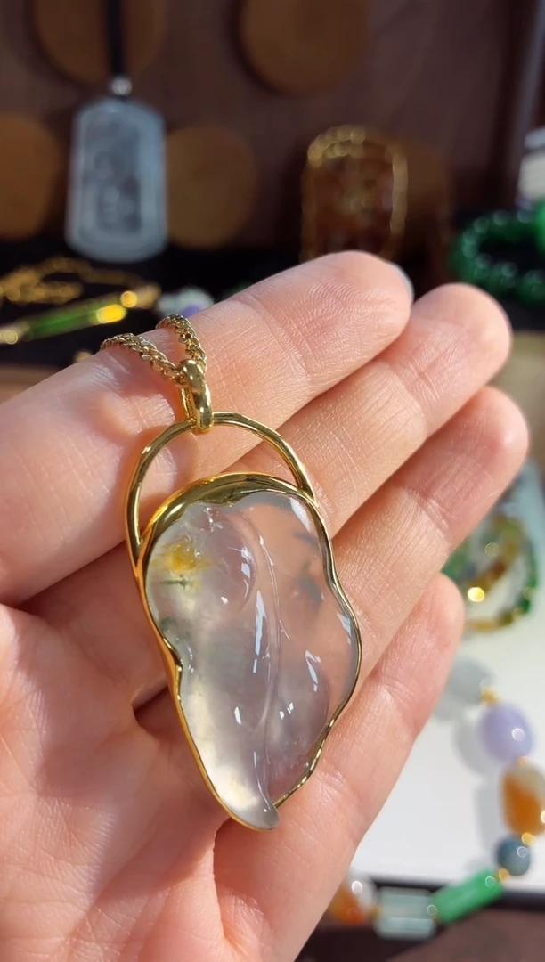 吊坠(不含链)18K金镶嵌翡翠吊坠