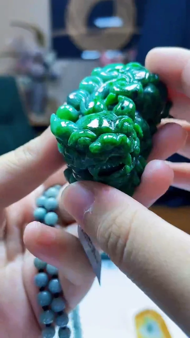 未镶嵌定制翡翠吊坠128