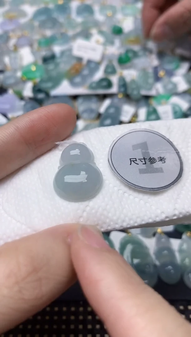 颈饰未镶嵌翡翠天然缅甸A货翡翠