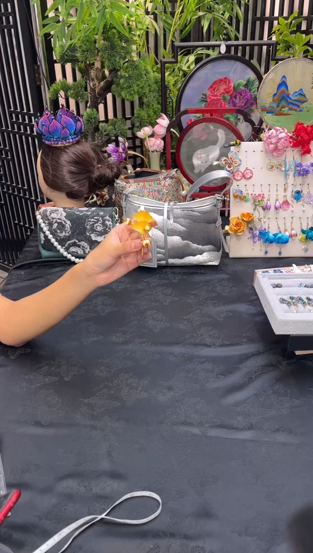 织绣紫*非遗苏绣饰品