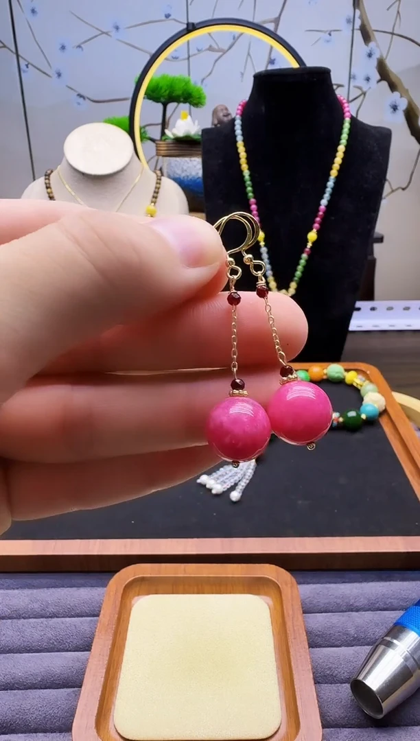 菱锰矿（红纹石）14K金镶嵌耳钉E159