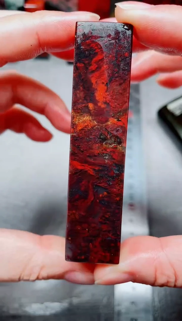 桂林鸡血玉素章2.0左右3